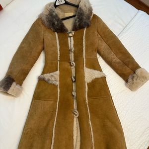 Beautiful Vintage Sherpa Coat Women’s
